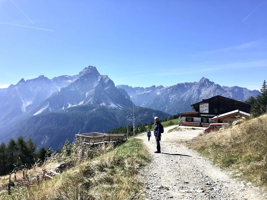 Angela M.H_Hahnspielhütte - Rifugio Gallo Cedrone_Sesto_review