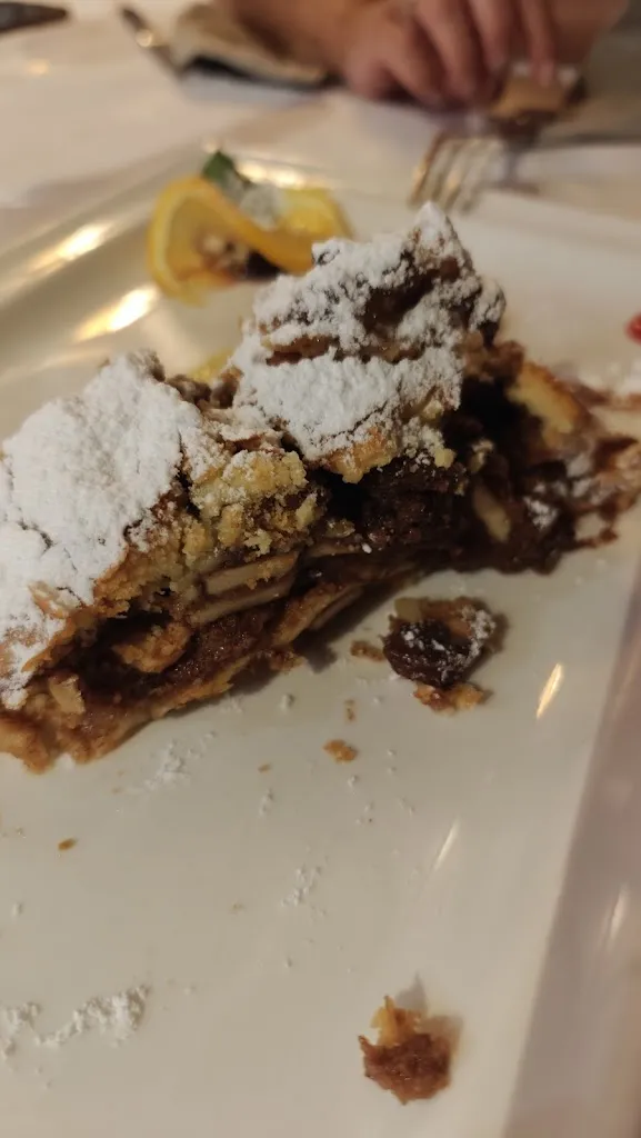 Adan Brown_Pizzeria Martina_Sesto_review