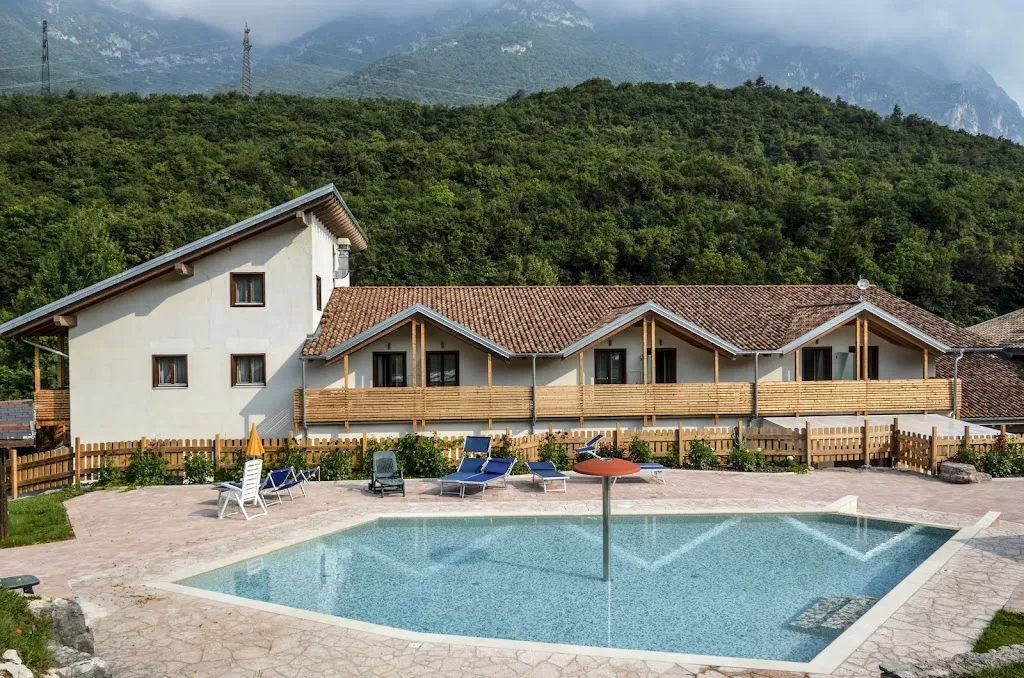 Hotel Garnì Le Vallene_Terlago_slider_image_1