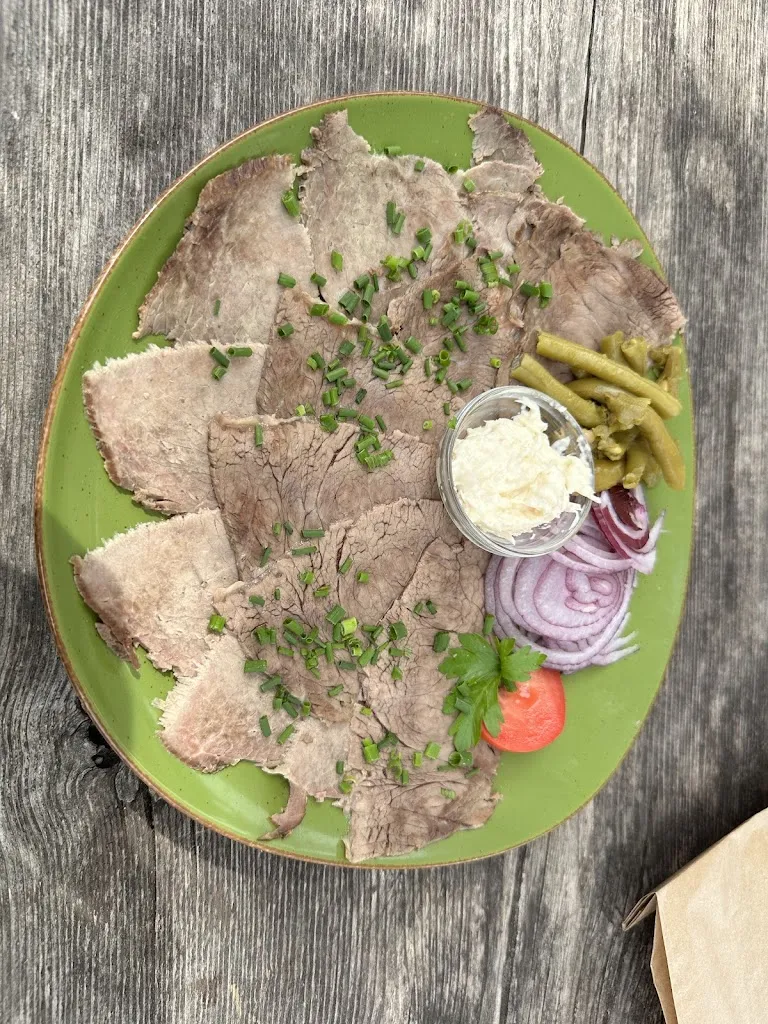 Denis Wie_Buschenschank Hofstätterhof_Tesimo_review