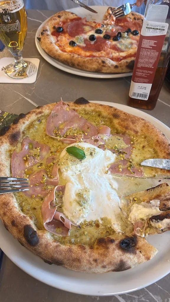 Viktoria Ferencz_MeboSud by Julia_Terlano_review