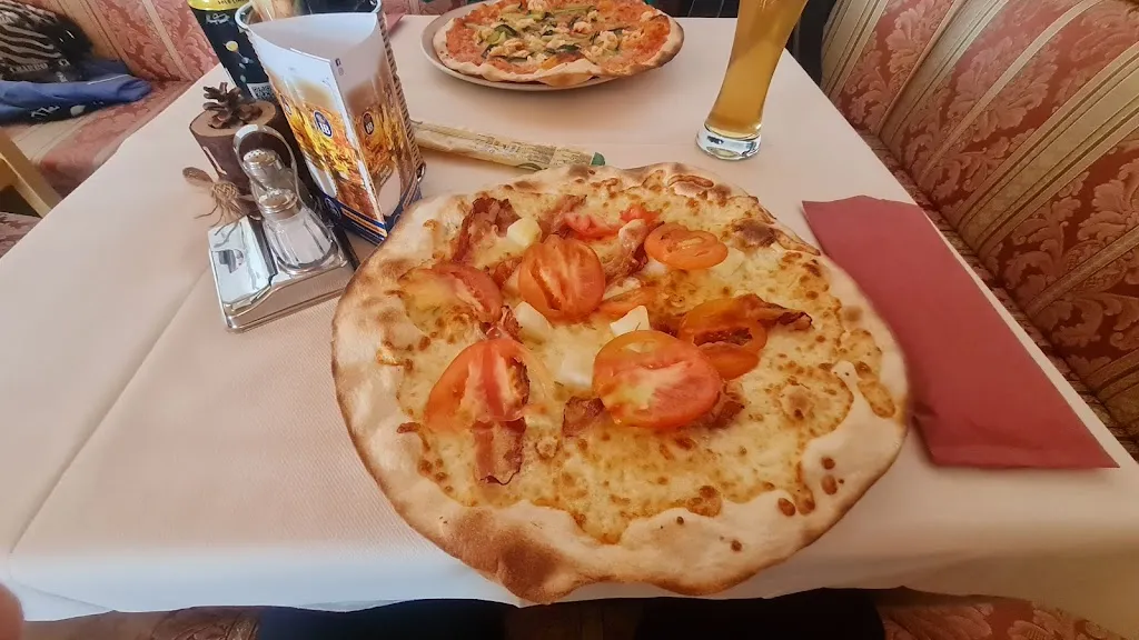 András Rusznyák_Pizzeria Ristorante Capriccio_Tonadico_review