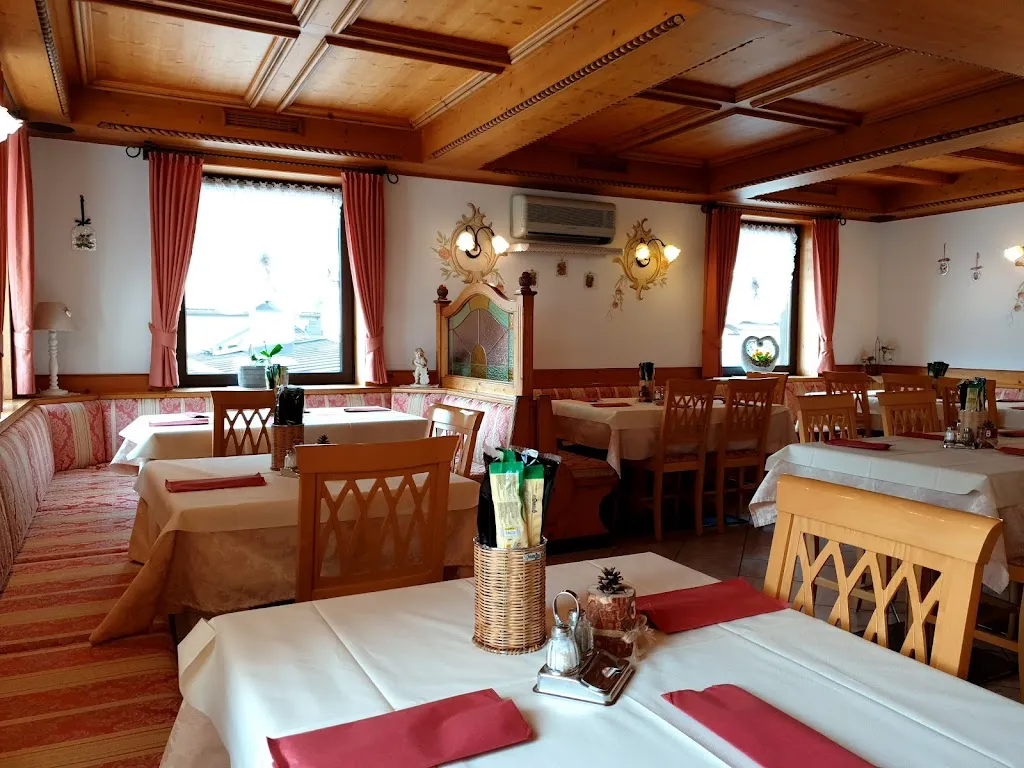 Pizzeria Ristorante Capriccio restaurant in Tonadico