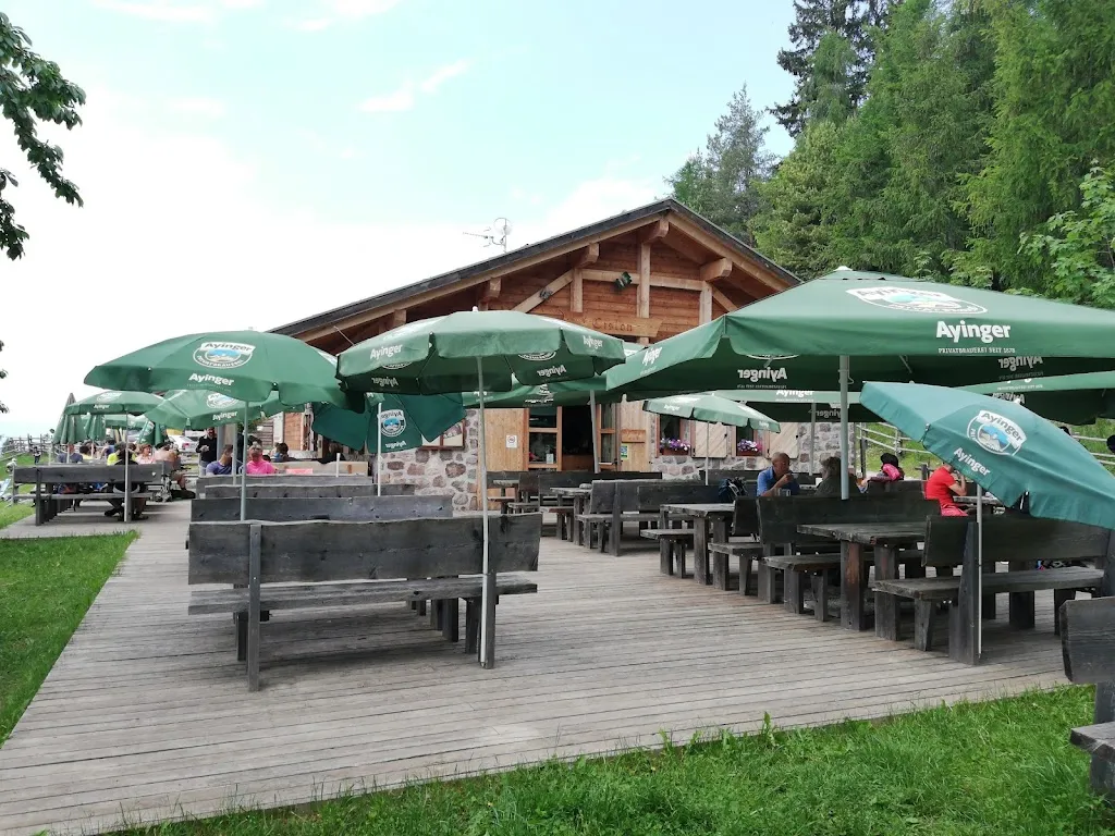 Cislon-Alm_Trodena_slider_image_1