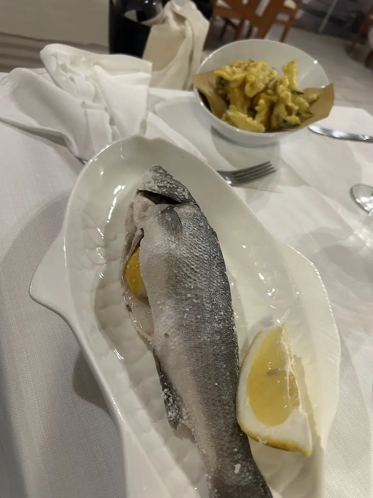 Uli Kleinhans_Baciati dal Mare_Manfredonia_review