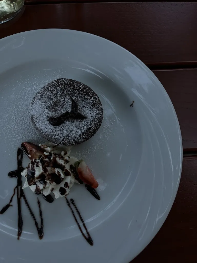 Leni-Malou Spielberger_Kastelaz Keller_Termeno_review