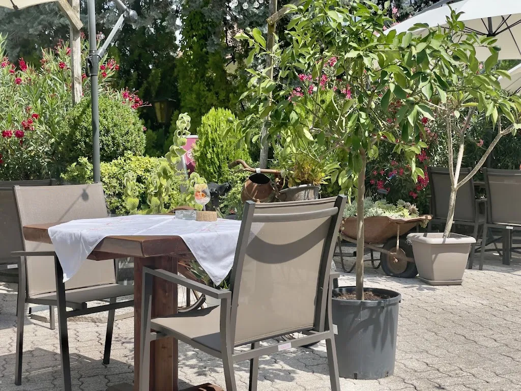 Robert Alexander_G’würzerkeller Gartenrestaurant_Termeno_review