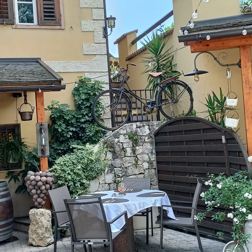 G’würzerkeller Gartenrestaurant_Termeno_slider_image_3