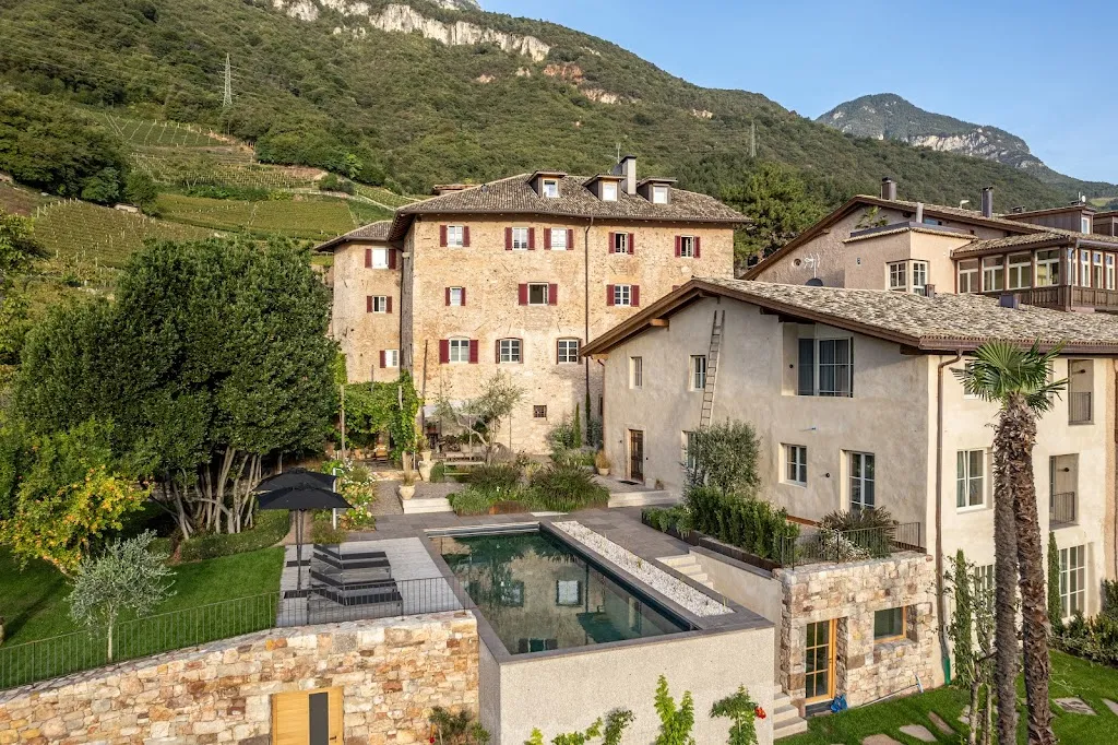 Ansitz Romani restaurant in Termeno