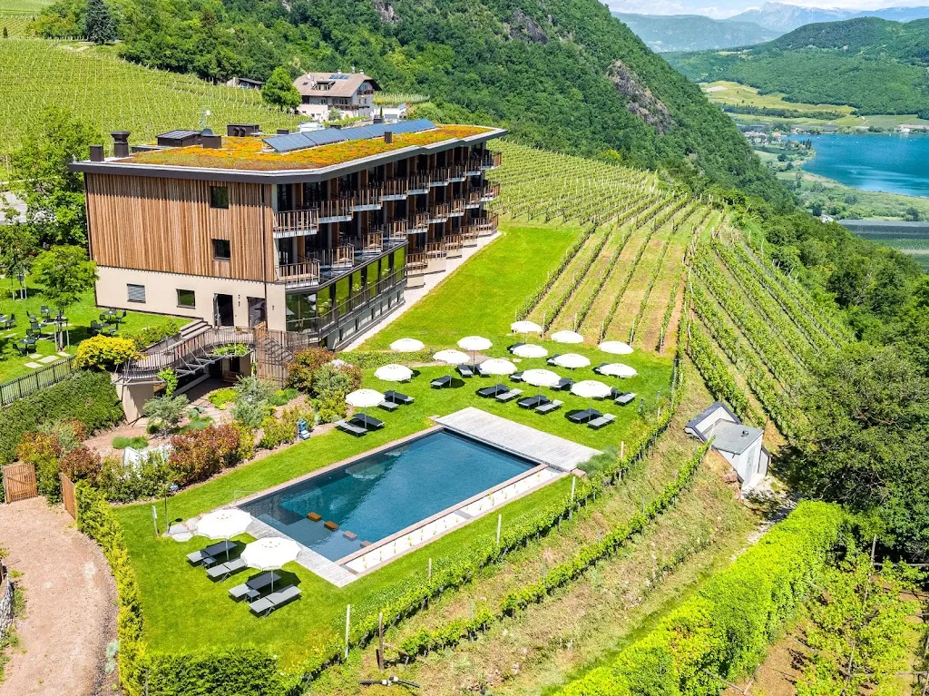 Hotel Plattenhof restaurant in Termeno