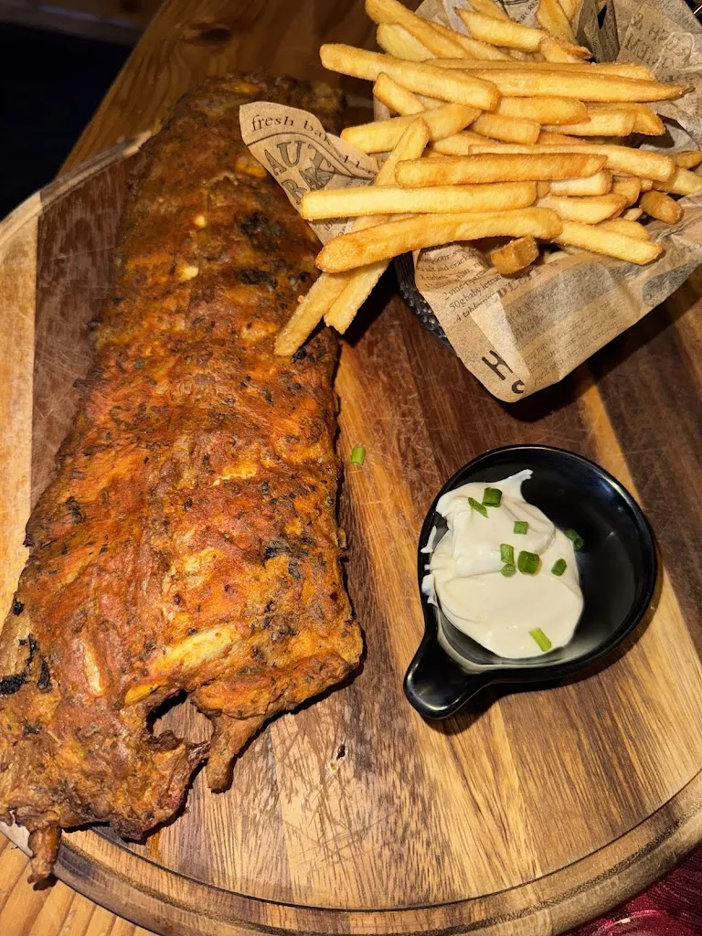 Marla Hoevel_Weis-Keller_Termeno_review