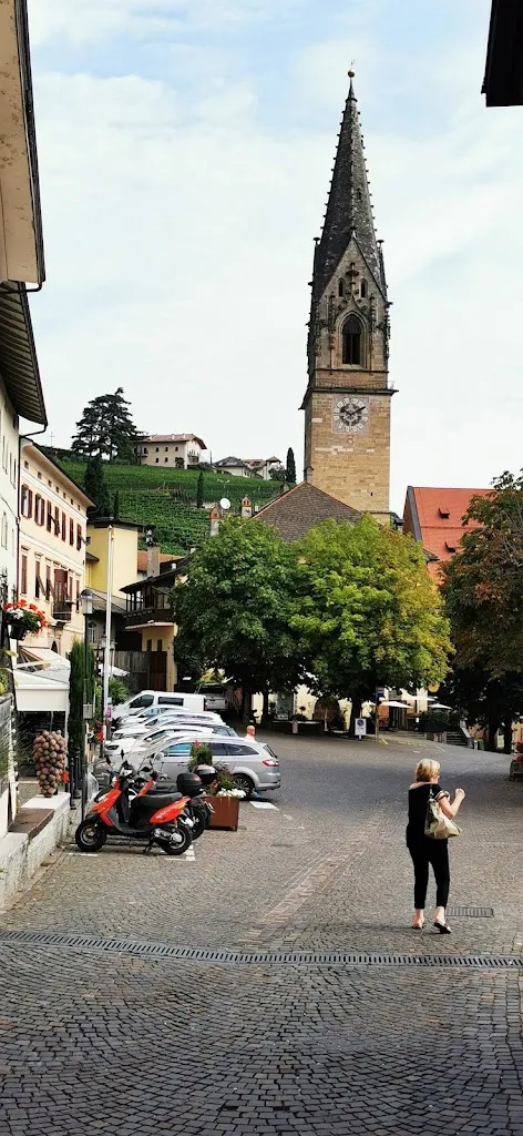 Guenter Mayer_Bar Zum Goldenen Löwen_Termeno_review