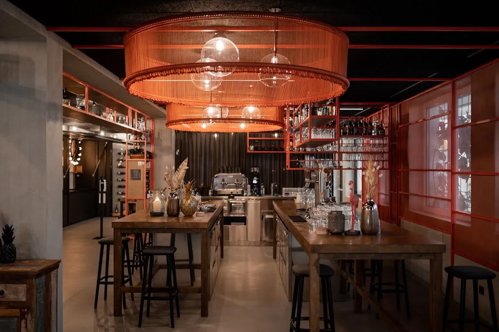 BAR 62 restaurant in Termeno