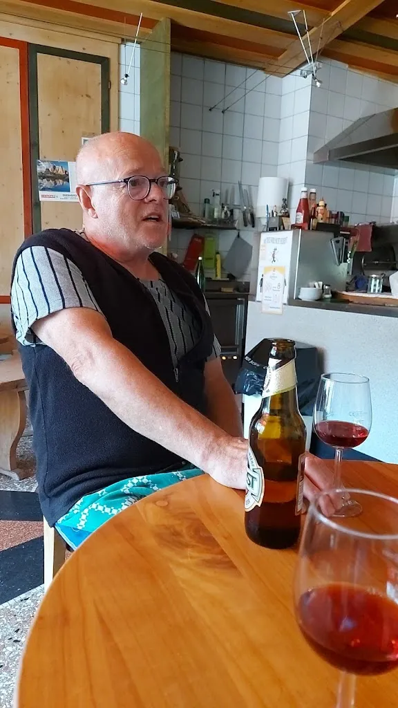 Annett Frigo_Imbiss Kubicny's_Termeno_recensione