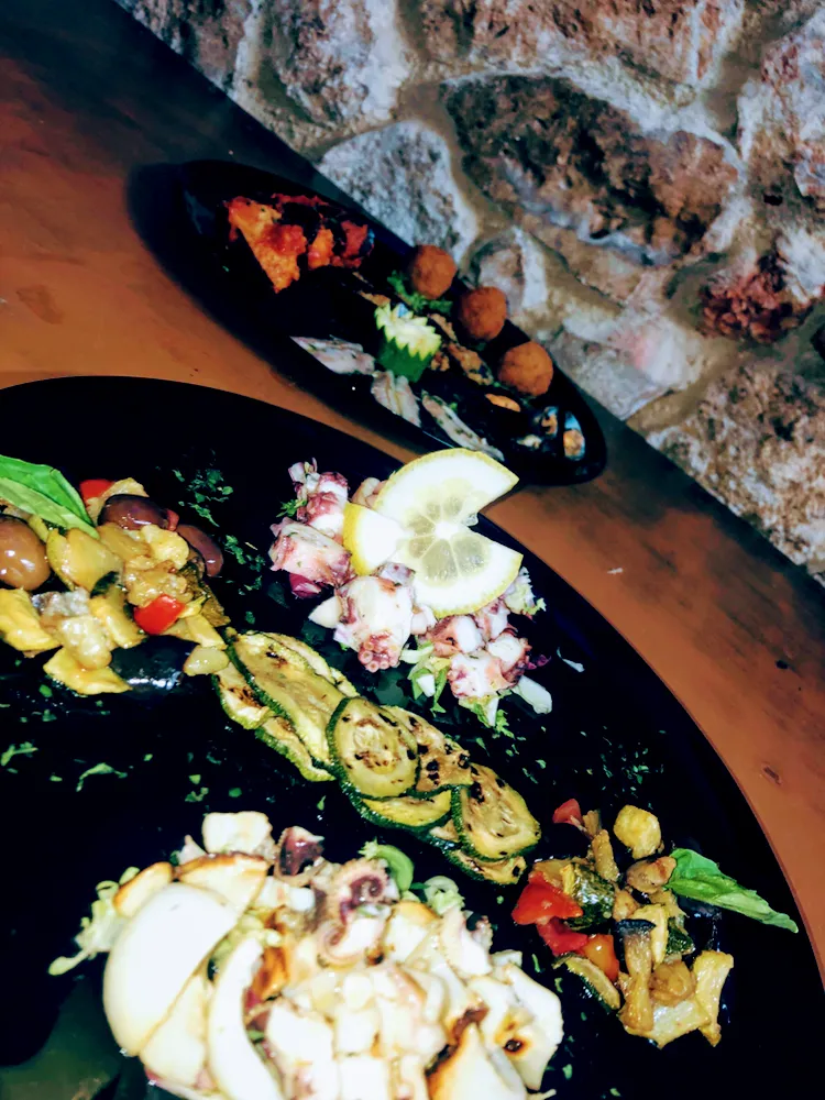 Vetus Vallum Pizzeria_Manfredonia_slider_image_3