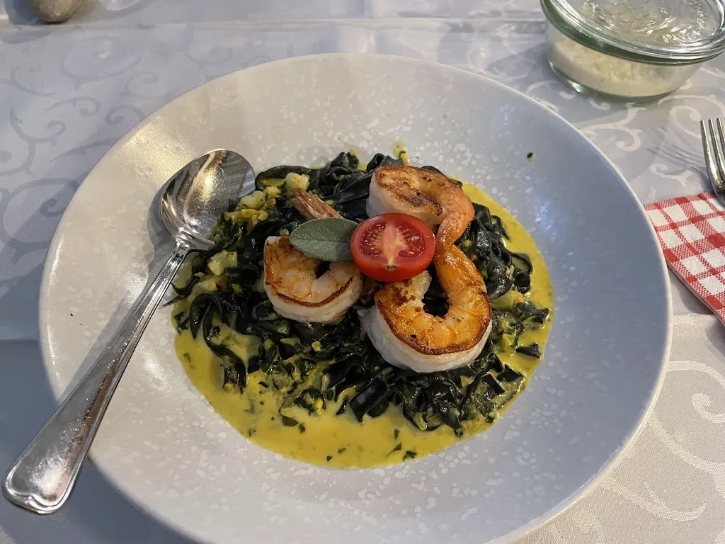 Joy Wong_Restaurant Bar Pizzeria Christl_Valdaora di Mezzo_review