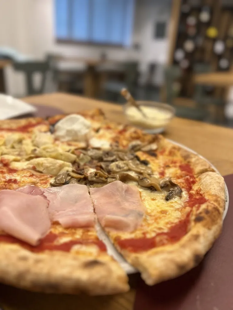 Ying Xuan Low_Ristorante Pizzeria 4 Venti_Valfloriana_recensione