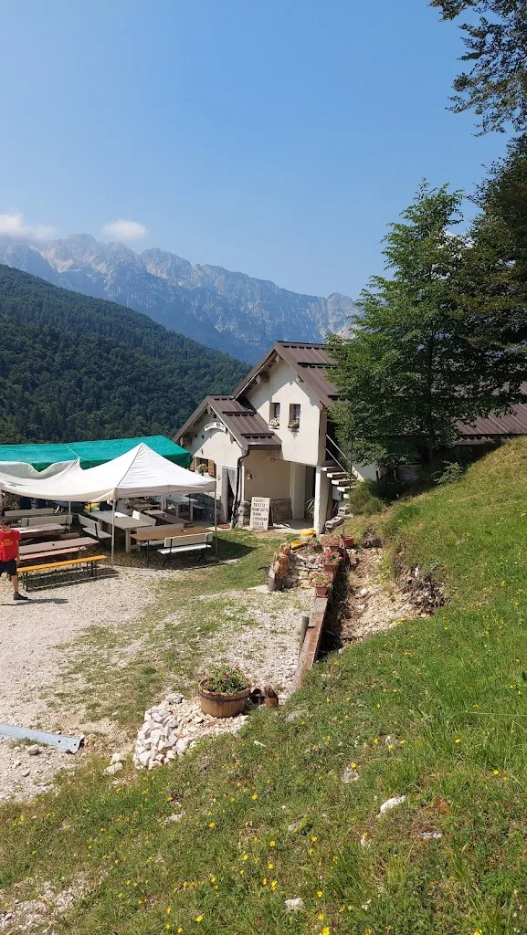 Sonia Visoná_Malga Streva Patrizia Dal Zotto_Vallarsa_review