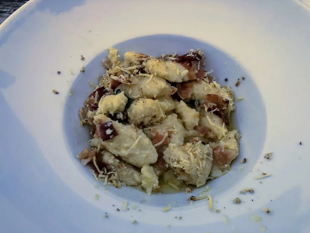 Siavosh Sepanta_Rifugio Balasso_Vallarsa_review