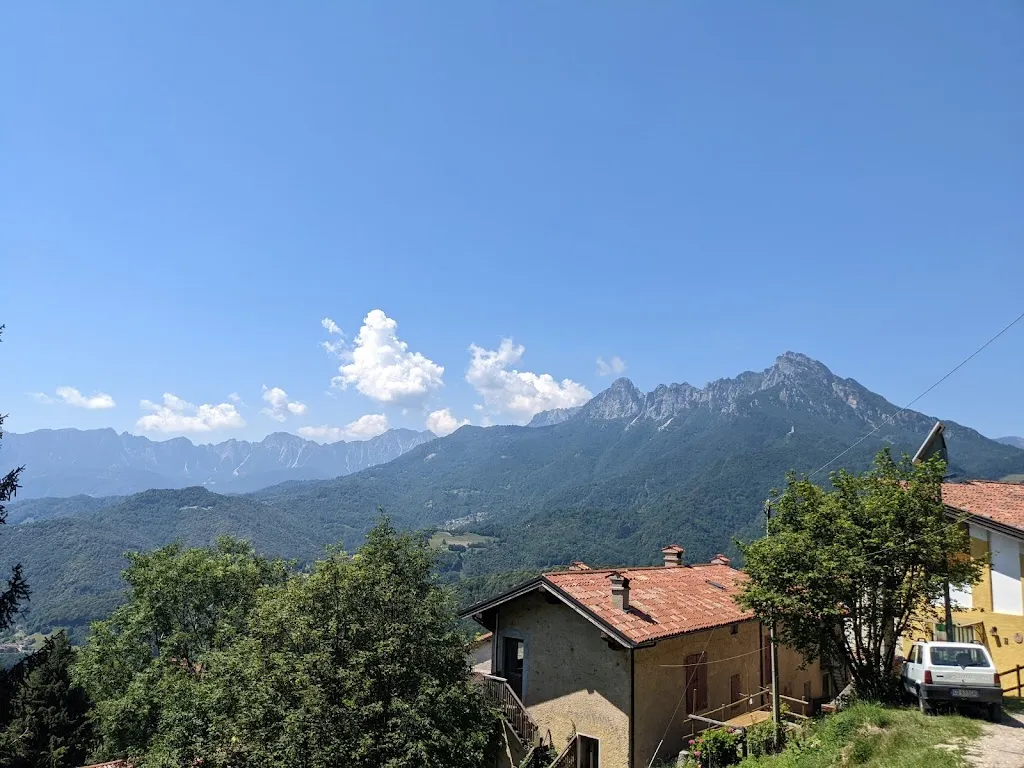 Kyle Dickson_Casa Cortiana_Vallarsa_review