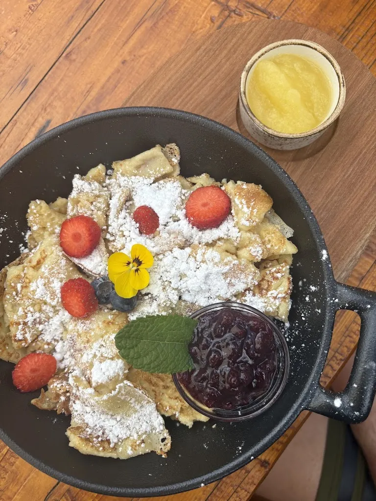 Giorgia Serventi_Gampielalm_Vandoies - Vintl_review