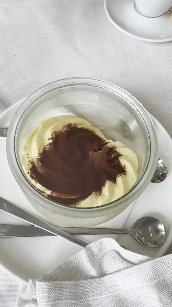 Zayoodi Anthony_Victoria Grill_Varena_review