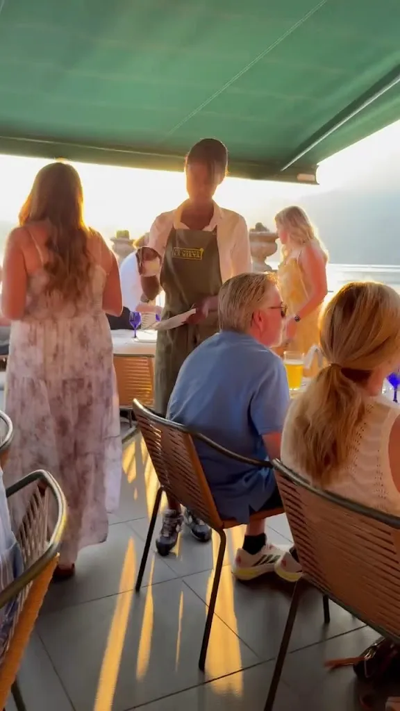 Sarah Kjeldsen_La Vista_Varena_review