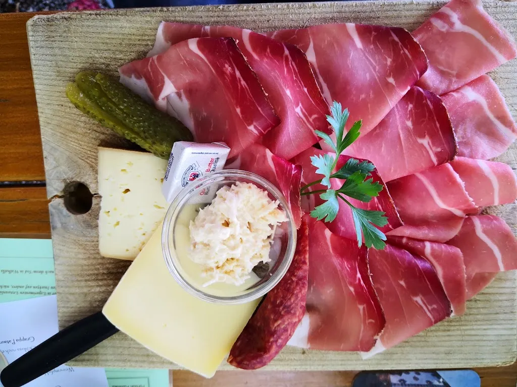 Menu_Biergarten Tirol_Tirolo_image_5