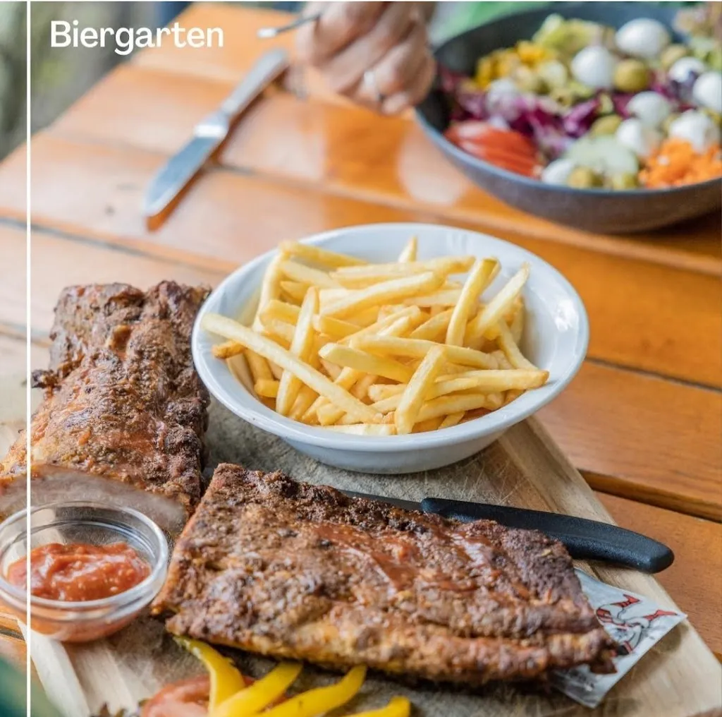 Biergarten Tirol_Tirolo_slider_image_3