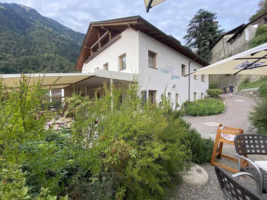 Bruce B._Gasthaus Schloss Tirol_Tirolo_review