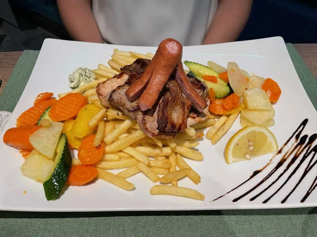 Menu_Café Restaurant Patriarch_Tirolo_image_6