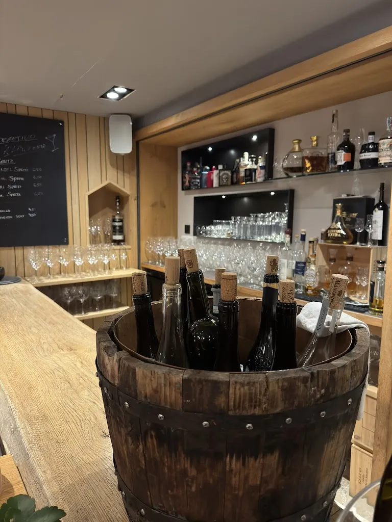 Die Weinbar_Tirolo_slider_image_3