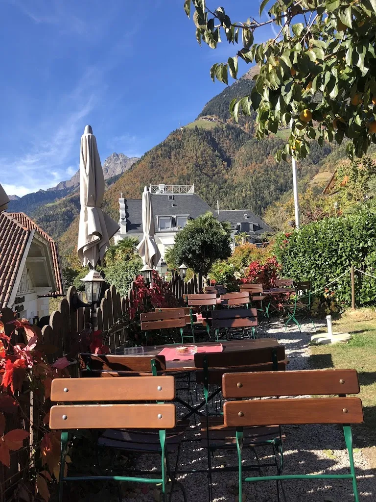 Furggerhof restaurant in Tirolo