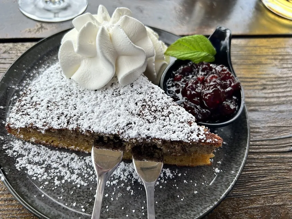 fire exit_Gasthaus Steinegg_Tirolo_review