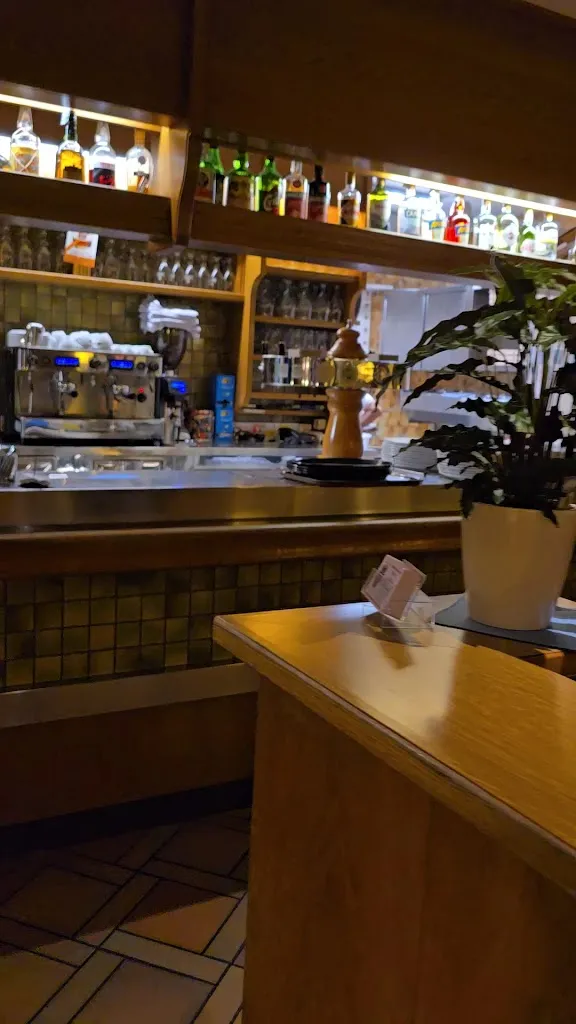 Pizzeria Restaurant Café Sparber_Tirolo_slider_image_2