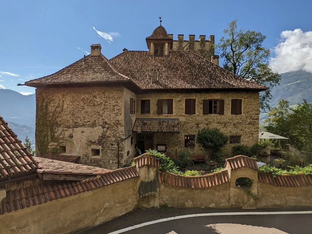 Michael Gregorio _Schloss Thurnstein_Tirolo_review