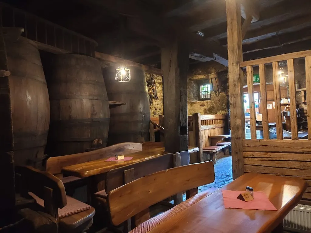 Sandgruberhof restaurant in Tirolo