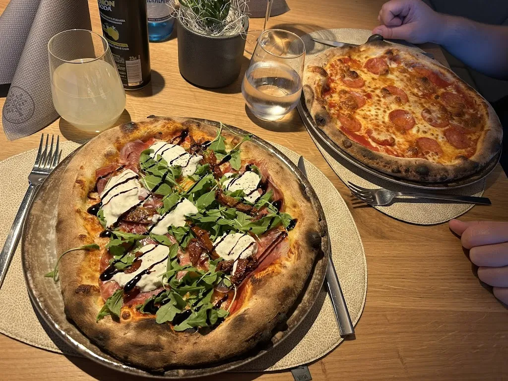 Yacintha Ladurner_Karla - Pizzeria Restaurant Cafè_Valle di Casies - Gsies_recensione