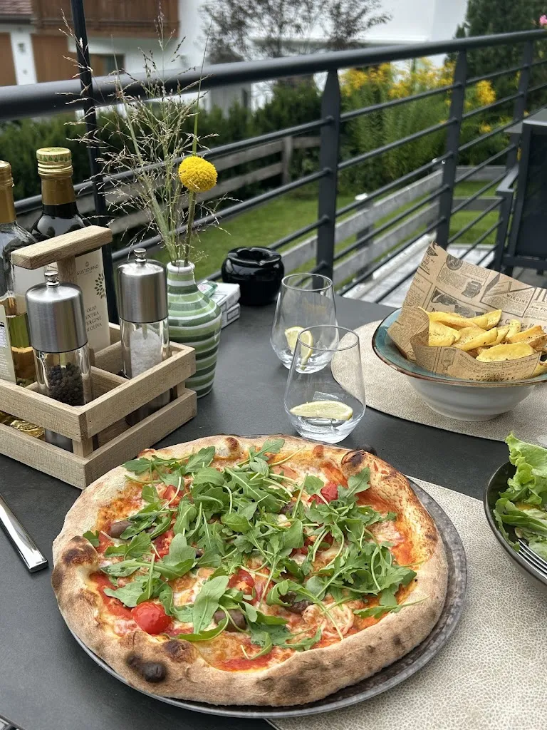 Karla - Pizzeria Restaurant Cafè_Valle di Casies - Gsies_slider_image_3