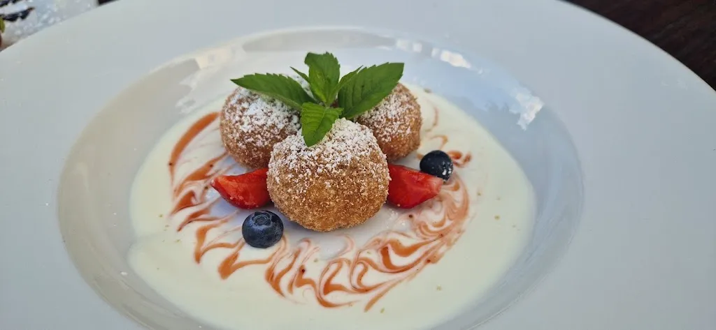 Albergo Kircherwirt Pensione-Ristorante_Valle di Casies - Gsies_slider_image_2