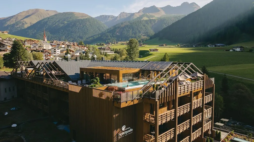 Hotel Quelle Nature Spa Resort restaurant in Valle di Casies - Gsies