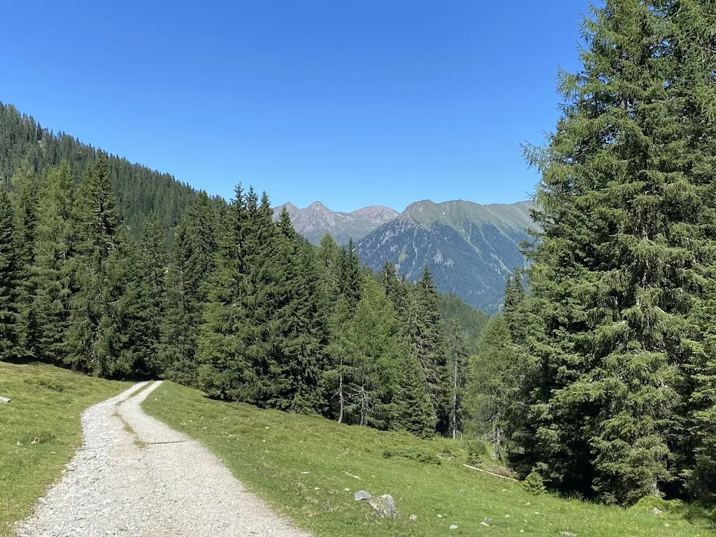 Betta Rautio_Houfa Hitte_Valle di Casies - Gsies_review