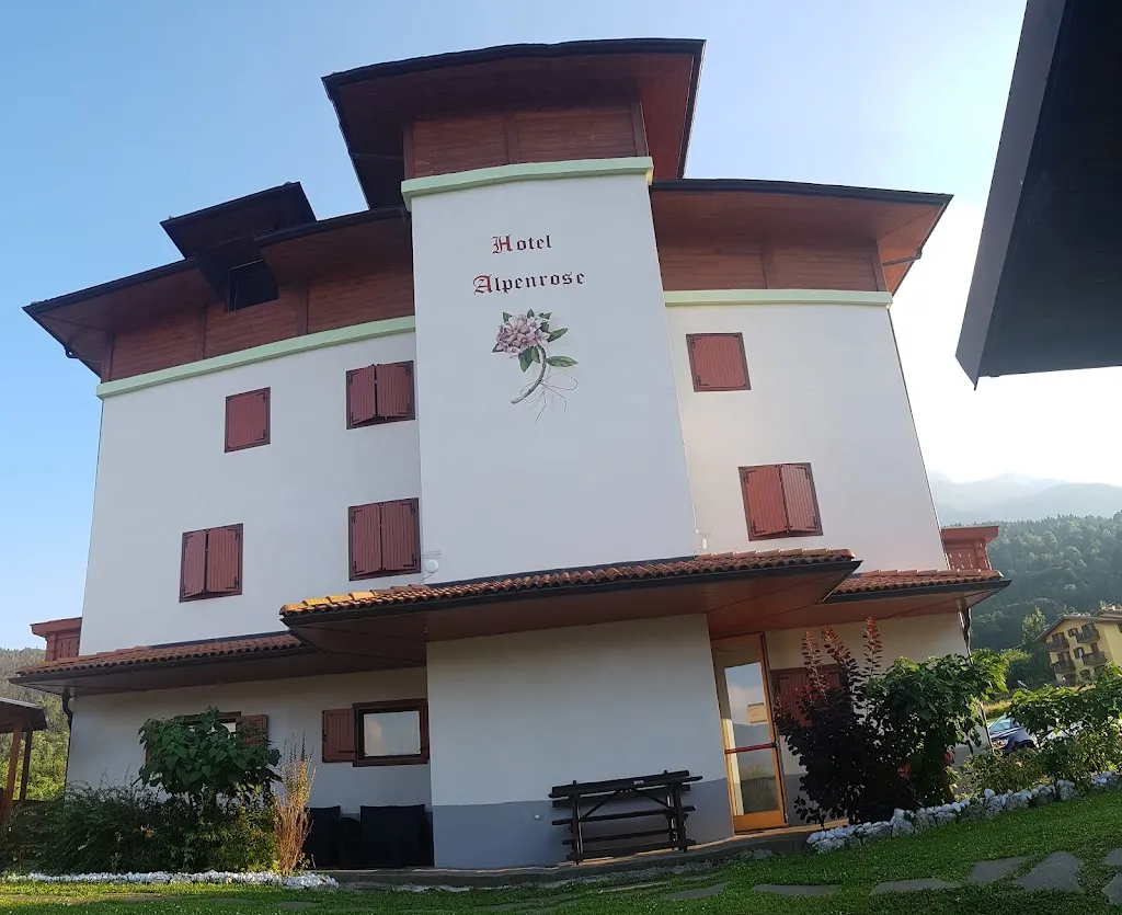 Kelly Lenoir_HOTEL ALPENROSE Restaurant SPA_Vattaro_review