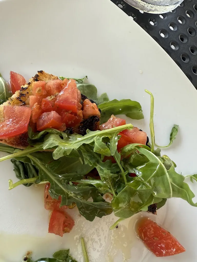 LauraLee Peppler_Minami Restaurant & Lounge_Manfredonia_review