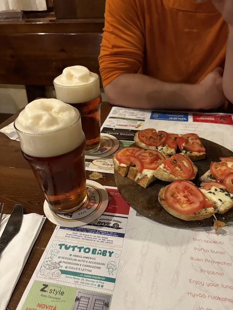 Nicole Balistreri_Café Nol ~ pub & pizzeria_Vattaro_review