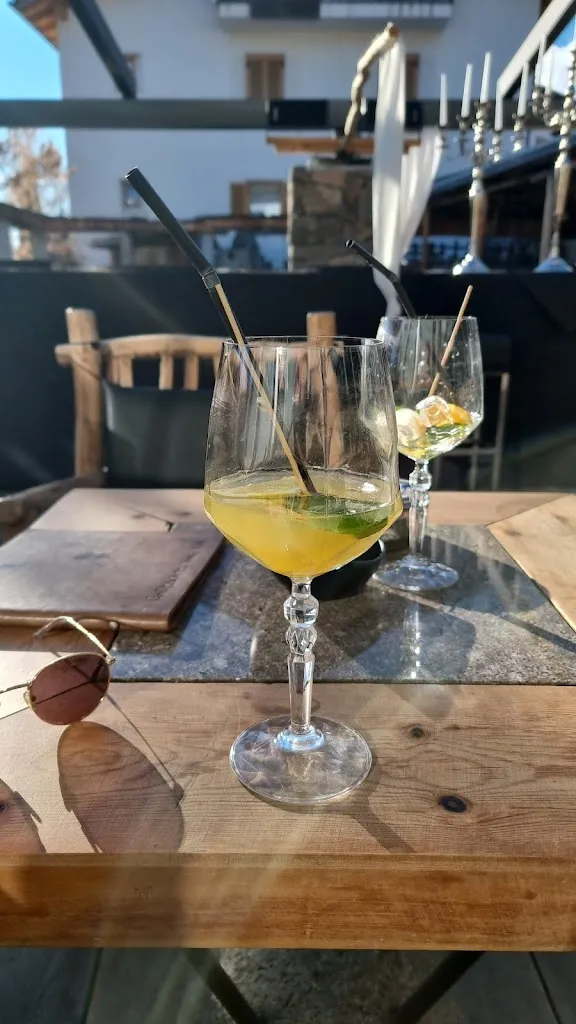 Rosa D'Andrea_Gartencafe Tonig Bar_Velturno_review