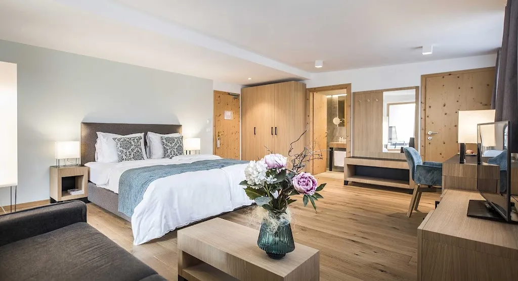 Taubers Unterwirt Aktiv & Vitalhotel_Velturno_slider_image_3