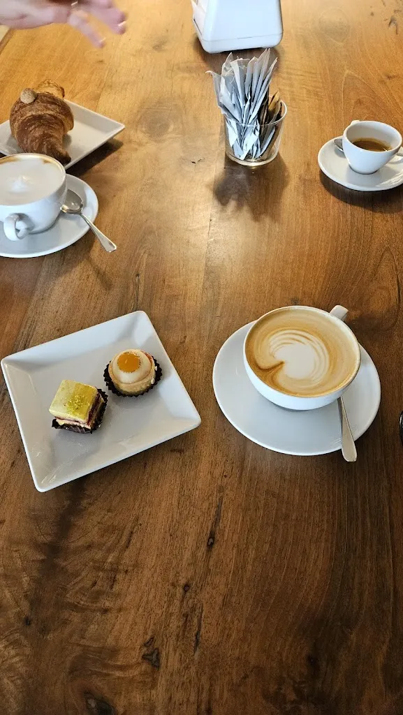 Badarau Corneliu_Maistrello Cafè_Verla_review