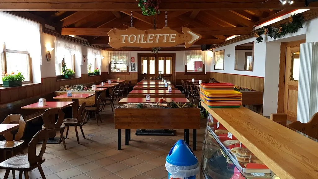 Bar Ristorante Pizzeria malga Valbiolo_Vermiglio_slider_image_1