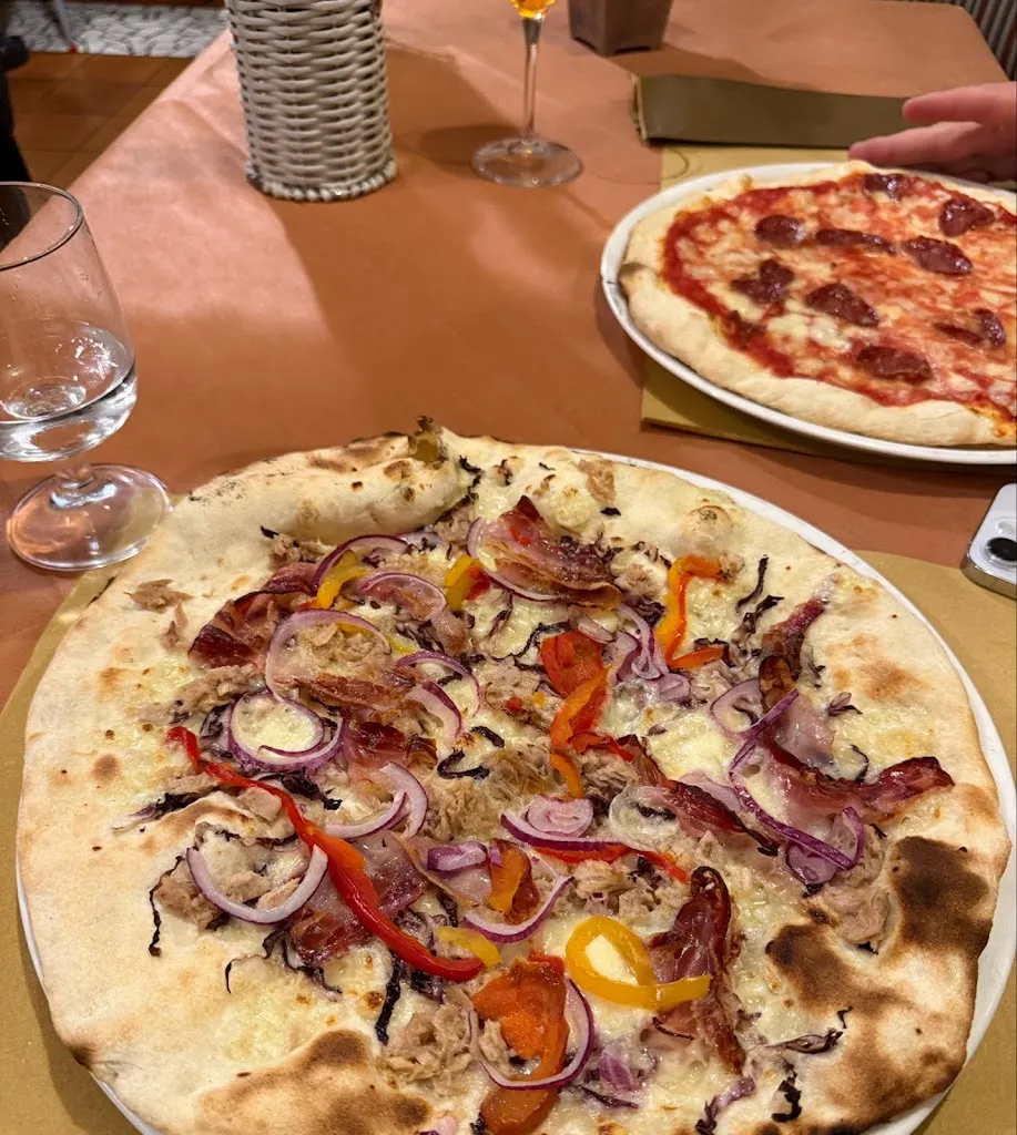 Pizzeria Dossi_Vermiglio_slider_image_2